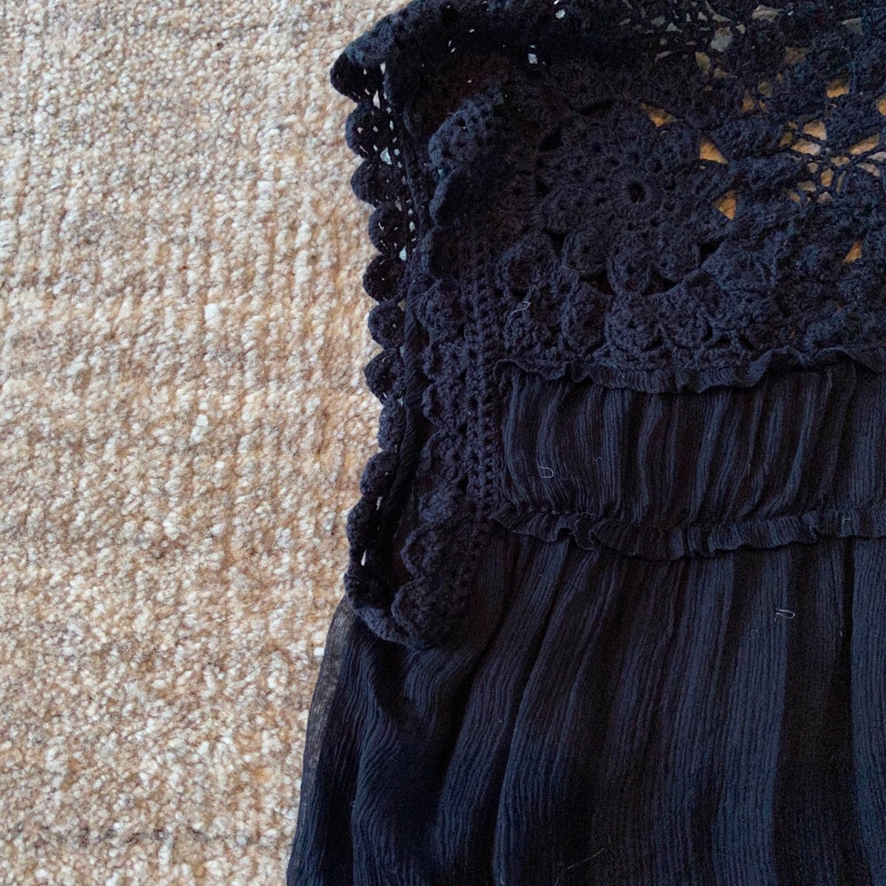 Maxazria Collection top - Picture 6 of 7